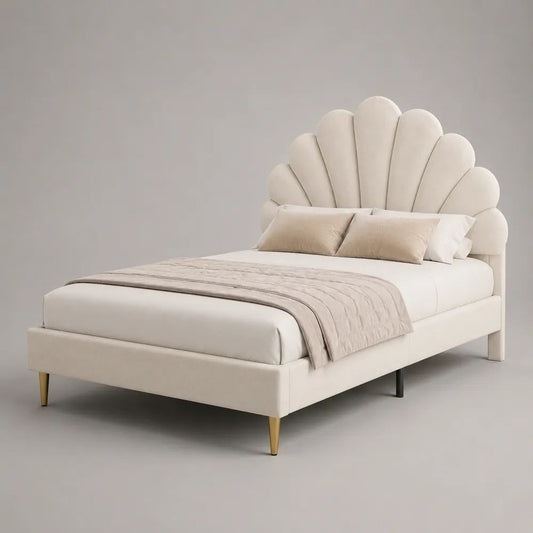 Letto matrimoniale imbottito avorio 160 x 200 cm con testiera a conchiglia in tessuto e piedini dorati