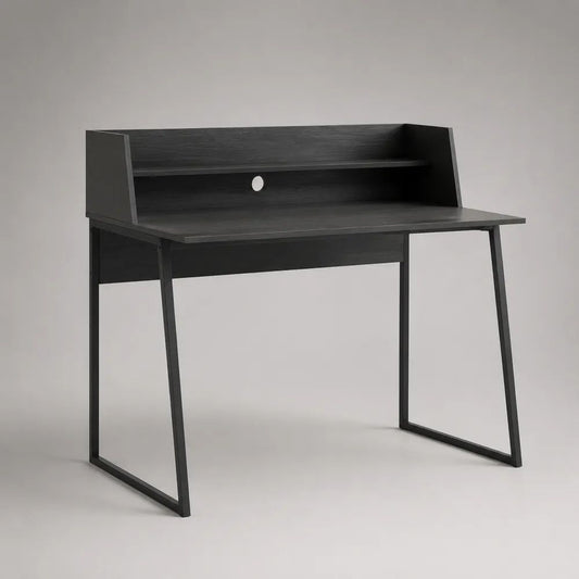 Scrivania rettangolare nera con alzata, ripiano e passacavi, piano in legno e telaio in acciaio, 120 x 60 x 110 cm